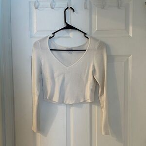 La Hearts Cream V-Neck Crop Top